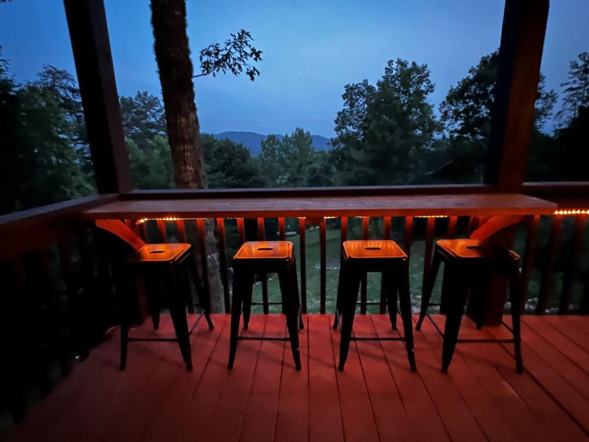 Mistletoe Cabin- Private Cabin W Views, Hottub, Pet Friendly 머피 외부 사진