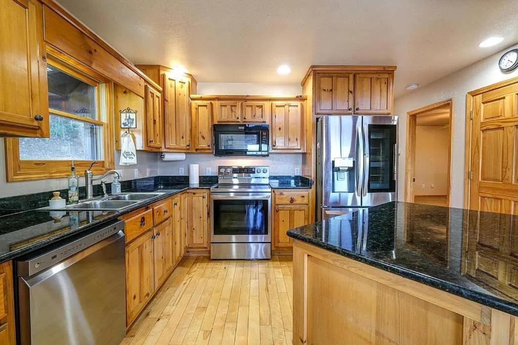 Mistletoe Cabin- Private Cabin W Views, Hottub, Pet Friendly 머피 외부 사진