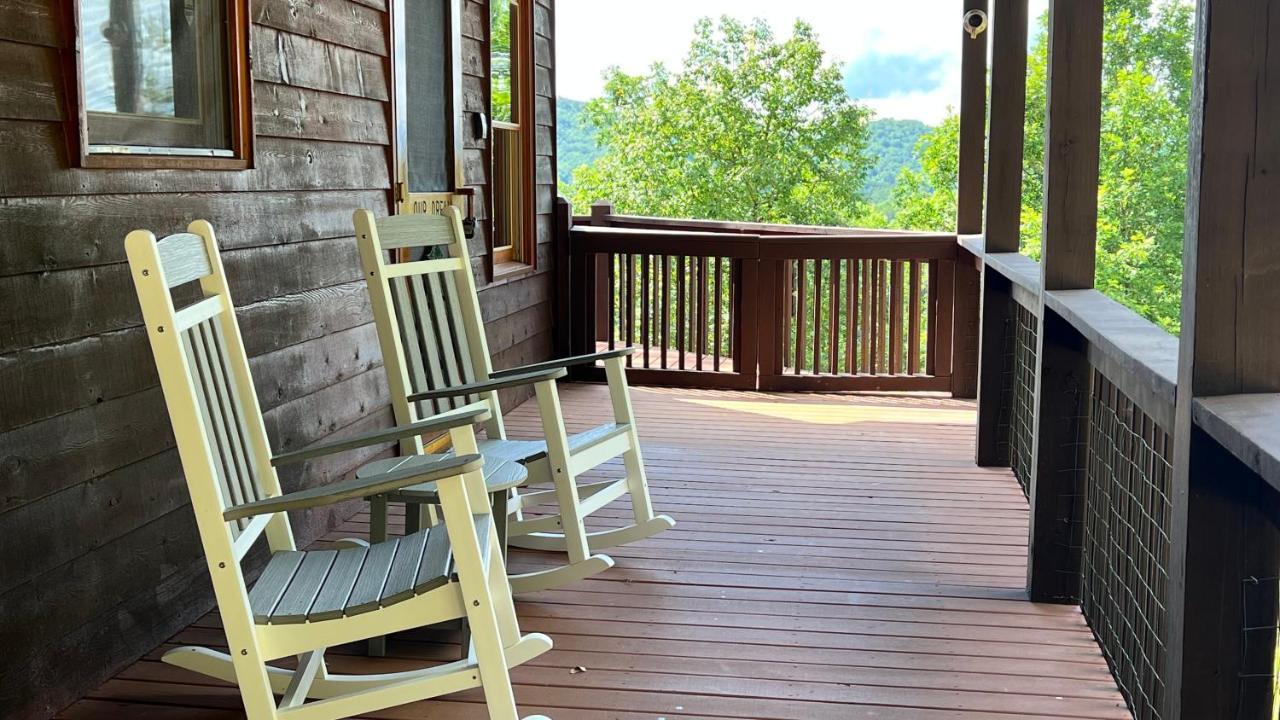 Mistletoe Cabin- Private Cabin W Views, Hottub, Pet Friendly 머피 외부 사진