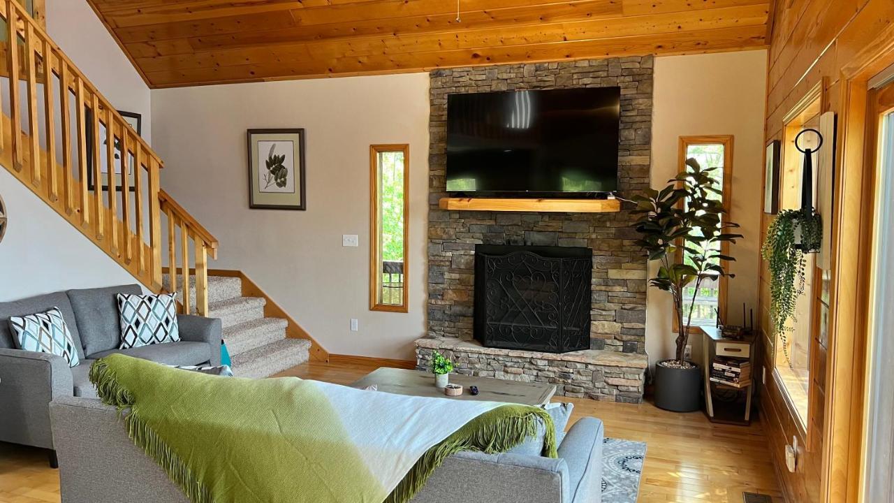 Mistletoe Cabin- Private Cabin W Views, Hottub, Pet Friendly 머피 외부 사진