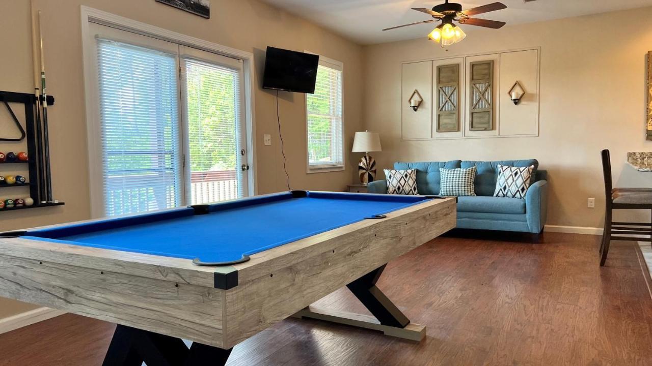 Mistletoe Cabin- Private Cabin W Views, Hottub, Pet Friendly 머피 외부 사진