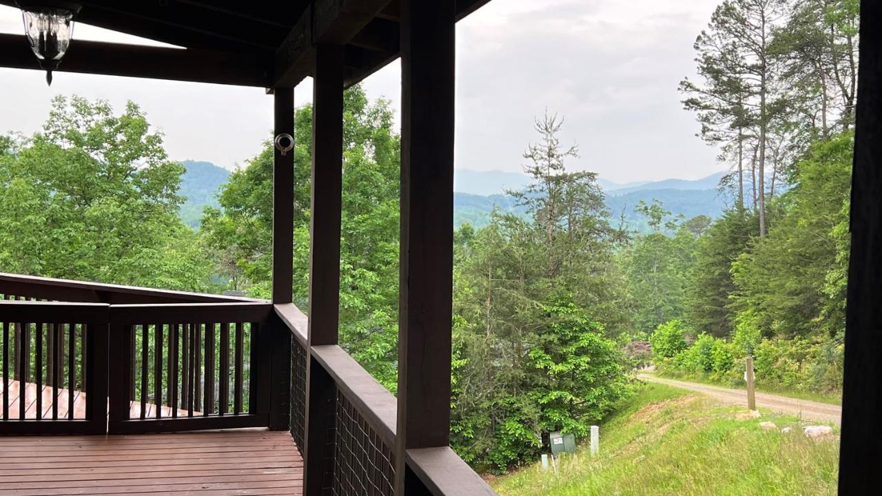 Mistletoe Cabin- Private Cabin W Views, Hottub, Pet Friendly 머피 외부 사진
